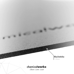 ChemicalWorkz - Nástěnná polička na detailingové kartáče (40 cm)